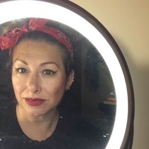 Meet your Posher, Maria